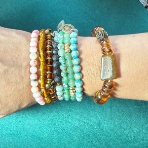 Multicolor Beaded Bracelet lot of 8.‎ Which is your favorite?
